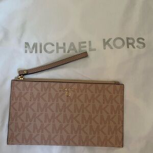 Michael Kors jet set charm rose NWT